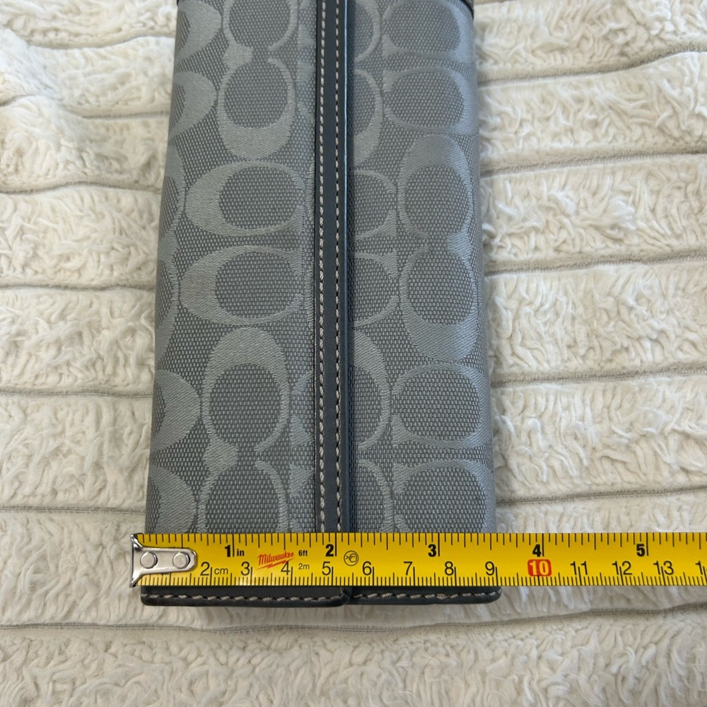 Coach Wallet - Picture 5 of 8